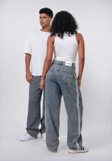 Свободные джинсы