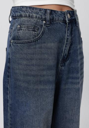 Свободные джинсы