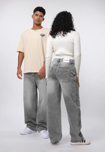 Свободные джинсы