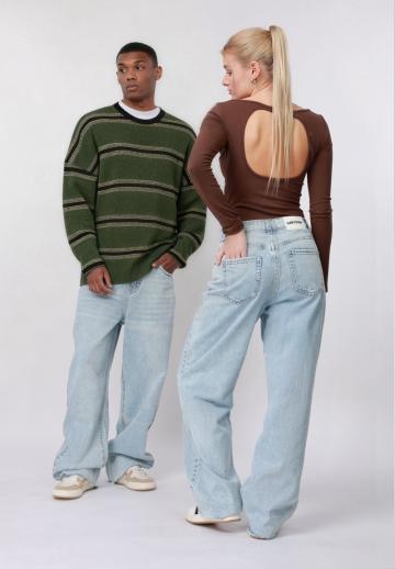 Свободные джинсы