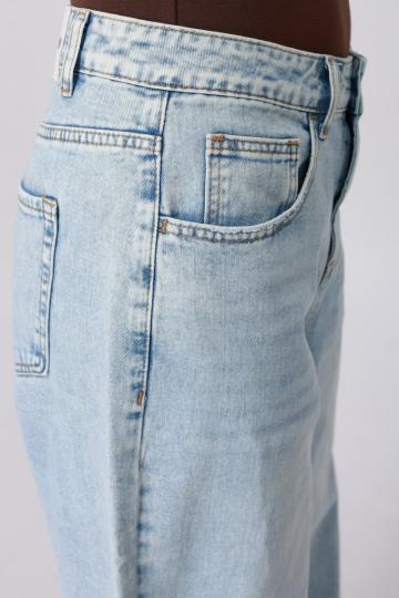 Свободные джинсы