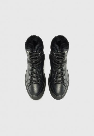 Зимние ботинки