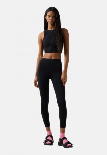 Спортивный топ