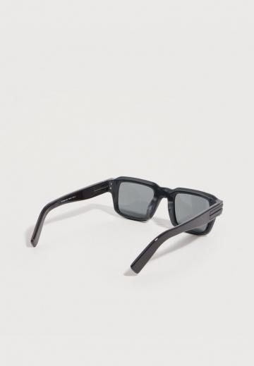 Солнечные очки