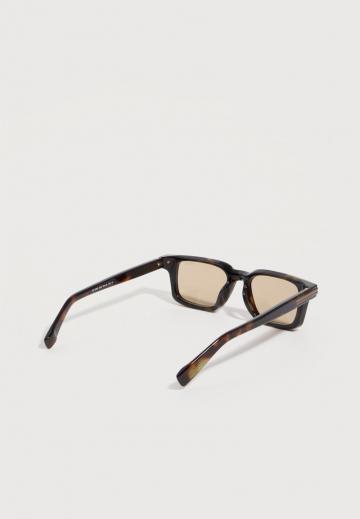 Солнечные очки