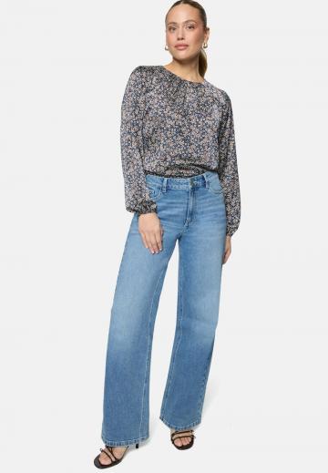 Атласная блузка