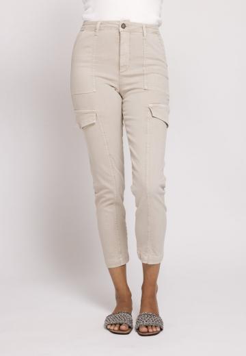 Брюки с накладными карманами