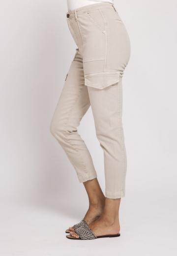 Брюки с накладными карманами