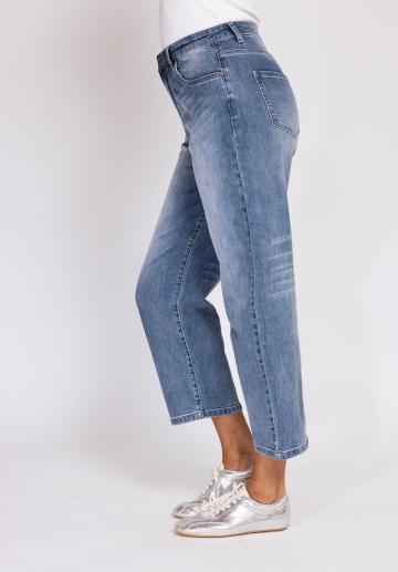 Короткие джинсы