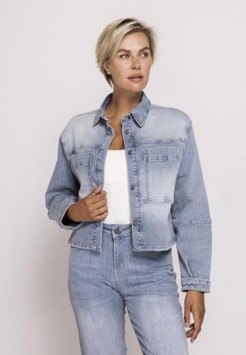 Джинсовая куртка
