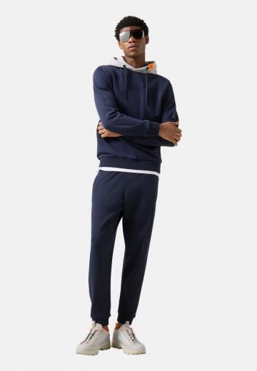 Спортивная кофта