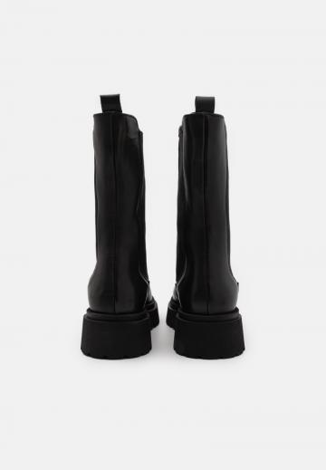 Сапоги на платформе