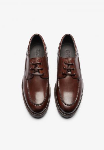 Ботинки на шнуровке