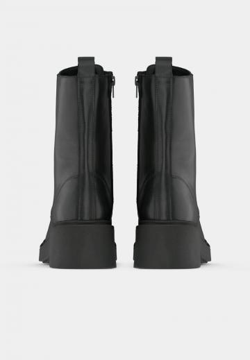 Полусапожки на платформе