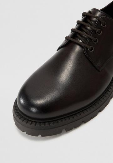 Ботинки на шнуровке