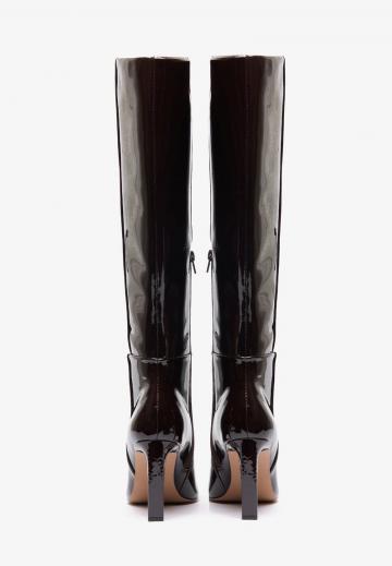 Высокие сапоги