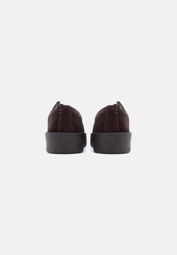 Ботинки на шнуровке