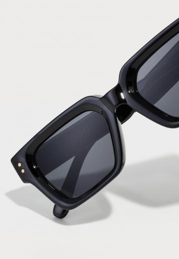 Солнечные очки