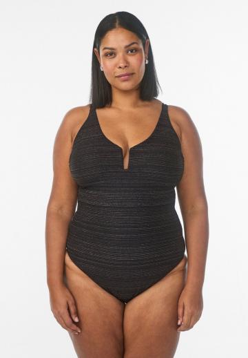 Слитный купальник