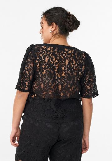 Кружевная блузка