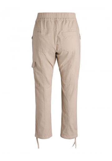 Брюки с накладными карманами