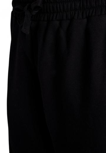 Брюки с накладными карманами