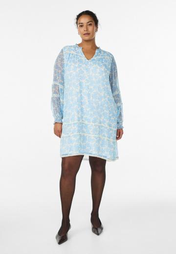 Короткое платье