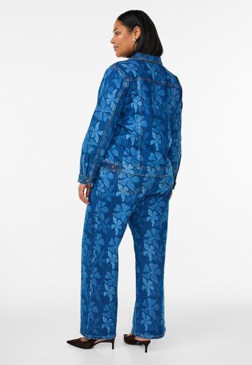 Клешеные брюки