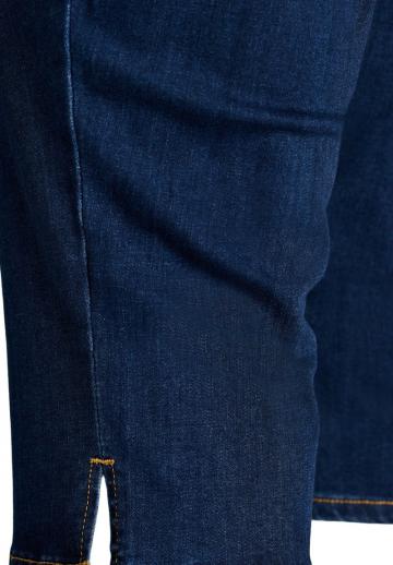 Короткие джинсы