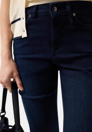 Короткие джинсы