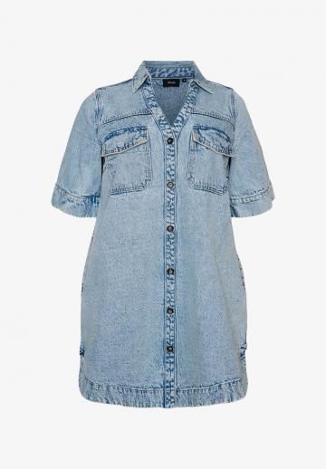 Джинсовое платье