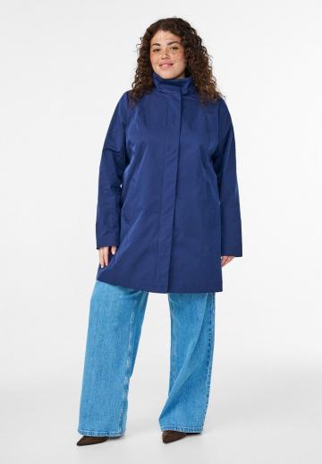 Короткое пальто