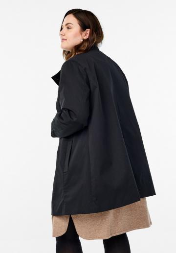 Короткое пальто