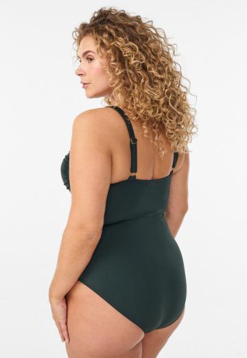 Слитный купальник