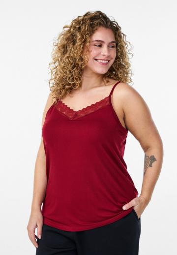 Топ на бретельках