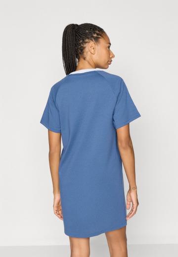 Спортивное платье