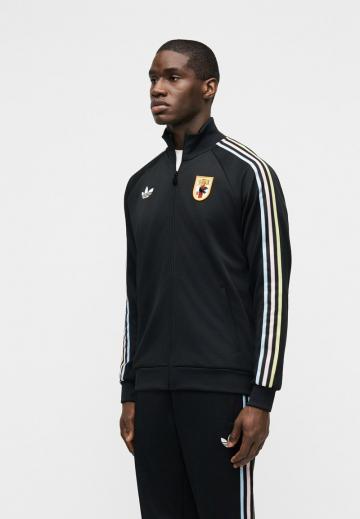 Спортивная куртка