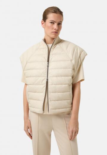 Пуховой жилет