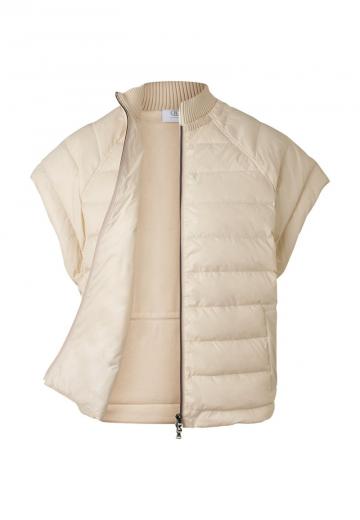 Пуховой жилет