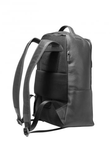 Кожаный рюкзак