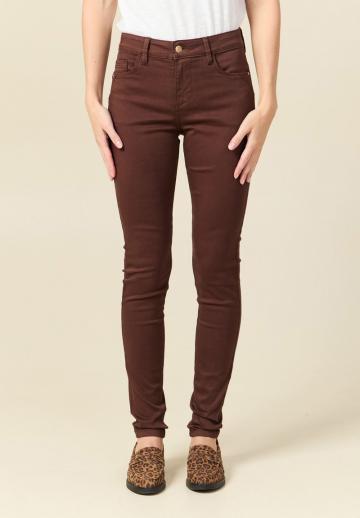 Узкие джинсы