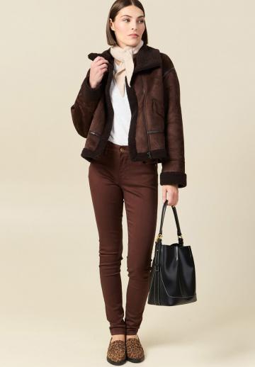 Узкие джинсы