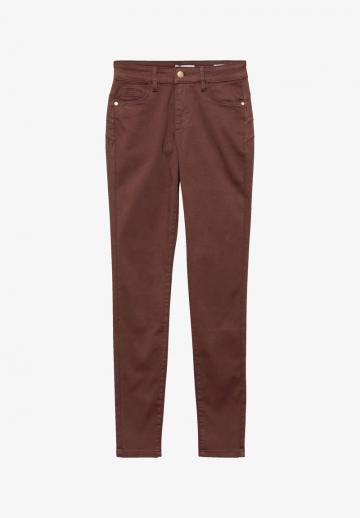 Узкие джинсы