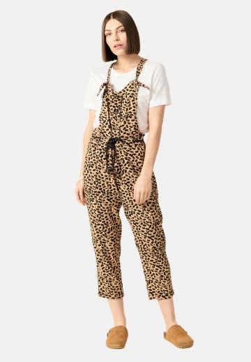 Джинсовый комбинезон