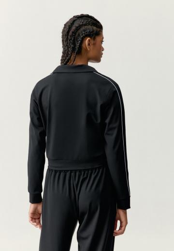 Спортивная куртка