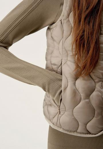 Спортивный жилет