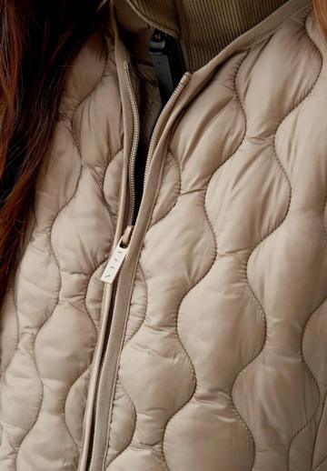 Спортивный жилет