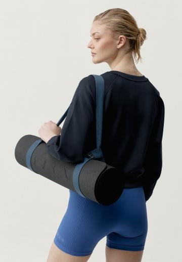 Спортивная толстовка