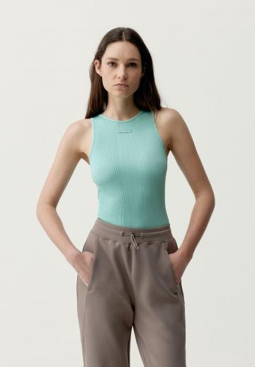 Спортивный топ