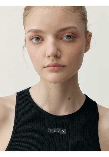 Спортивный топ